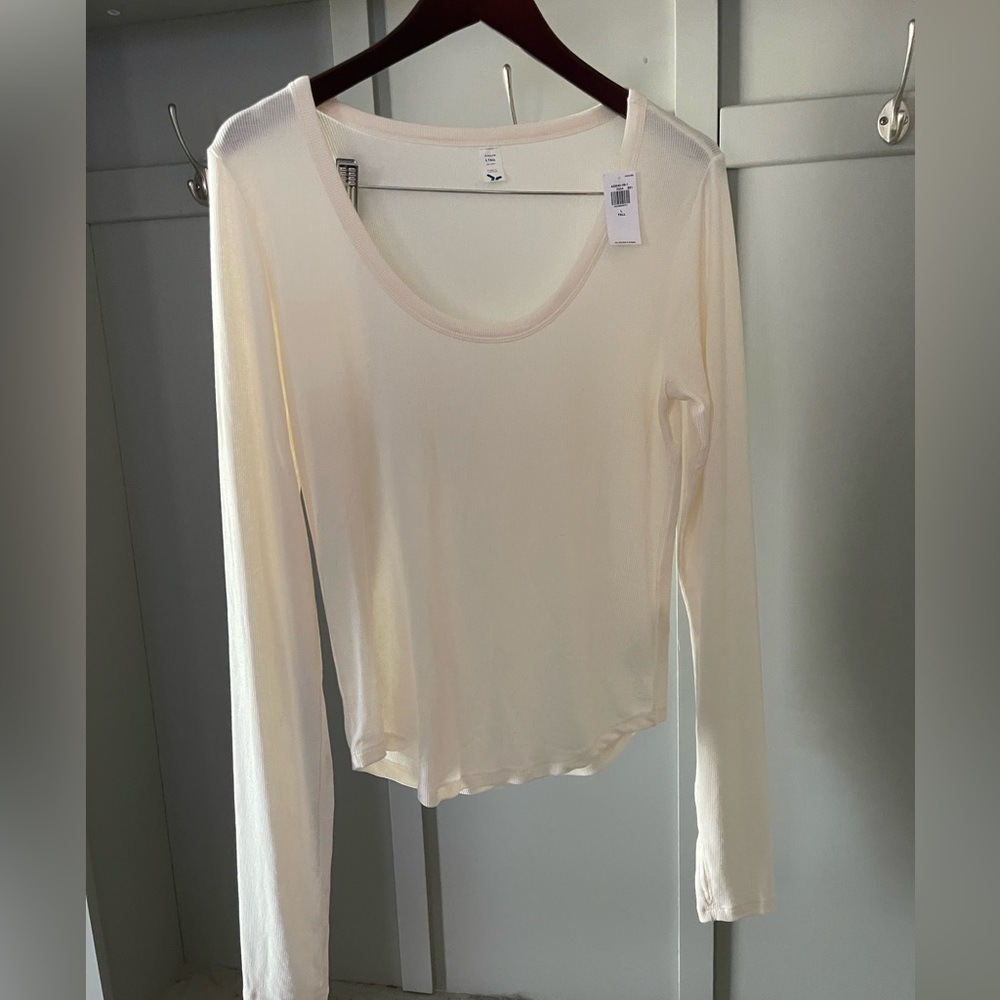 Old Navy Ribbed Long Sleeved Shirt